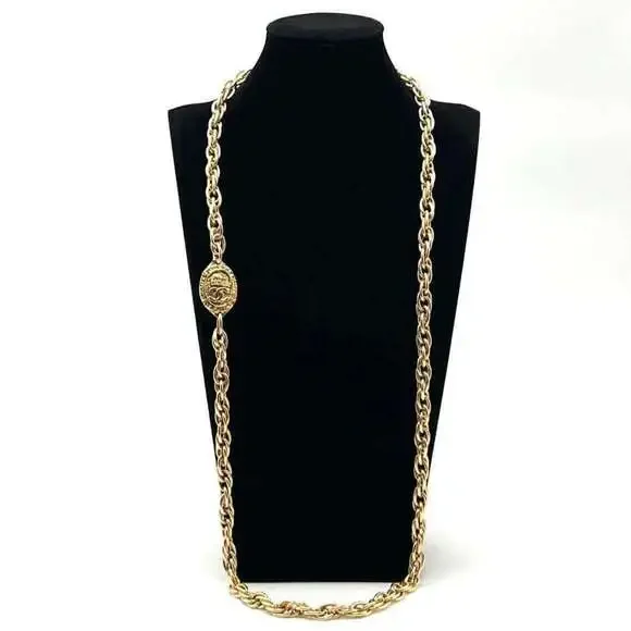 CHANEL Necklace